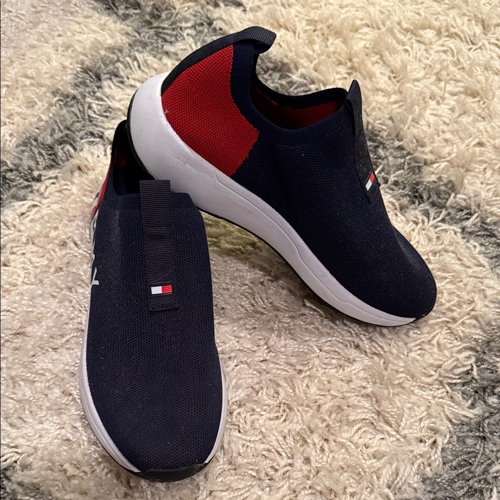 Tommy Hilfiger women’s Navy and Red Knit Sneakers